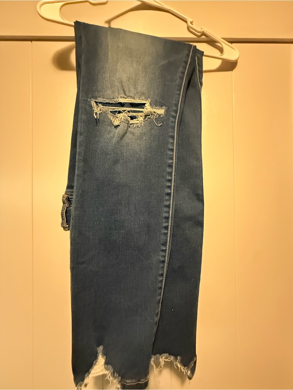 American Eagle Outfitters High-Rise Distressed Blue Denim Jeans